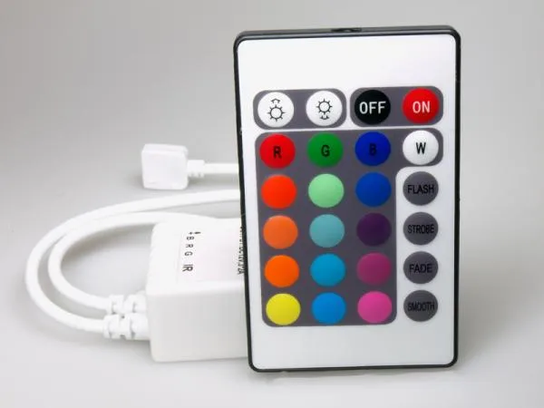 RGB LED Controller inkl. Steuergerät für Endlosband