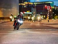 Preview: Philips H7 12V 55W PX26d WhiteVision Ultra Moto Motorrad Blister - 12972WVUBW