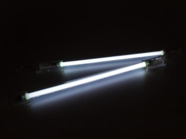 Weiße Fußraumbeleuchtung 2x Neon Röhre 20cm + Zubehör