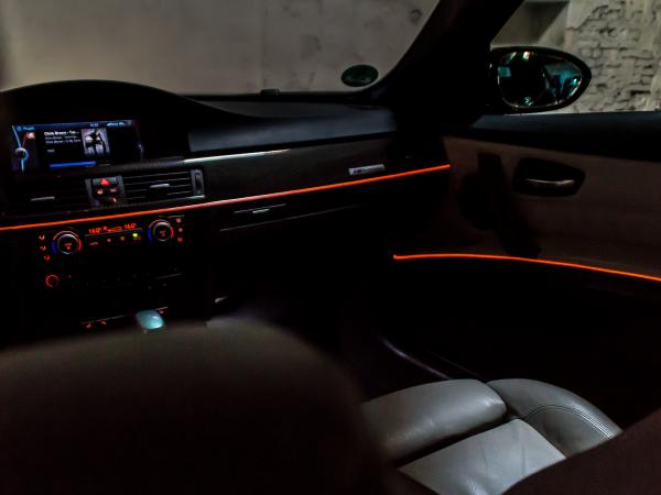 LETRONIX LED Ambientebeleuchtung für Armaturenbrett + 2 Türen in Orange für BMW