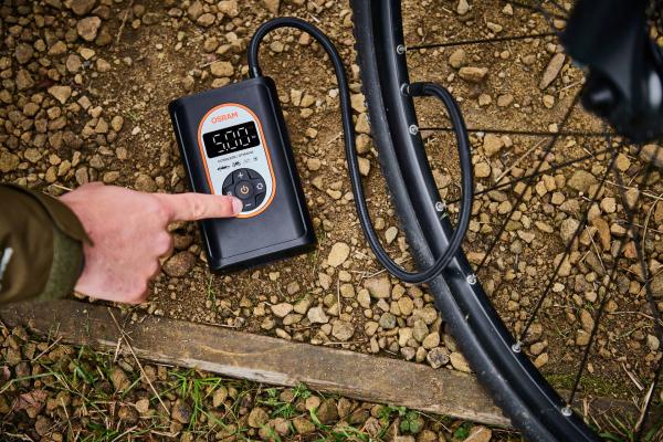 OSRAM TYREinflate 4000 Akku Reifenpumpe Luftkompressor Reifenfüller - OTI4000