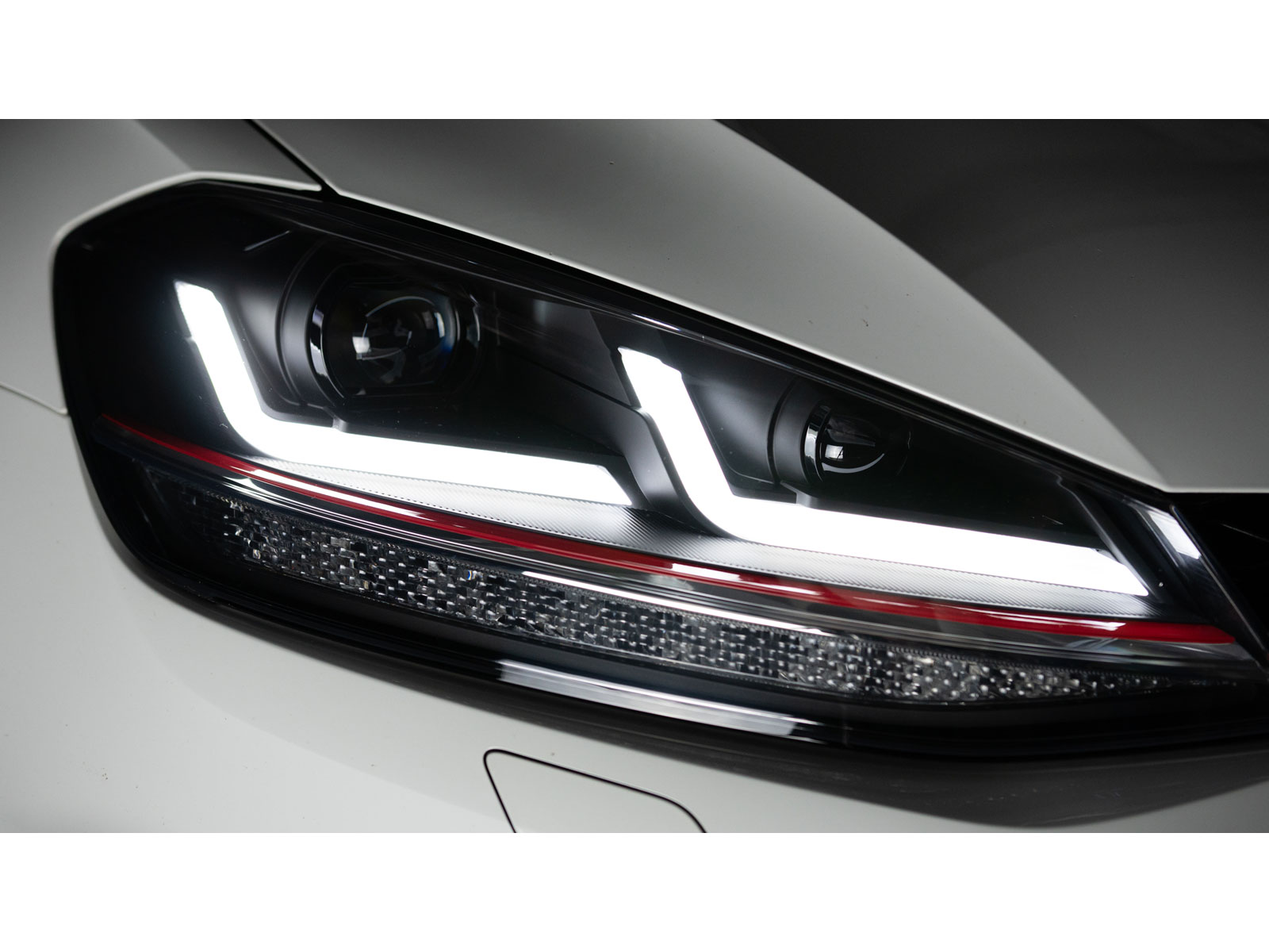 OSRAM LED-DRIVING VOLL-LED Tagfahrlicht Scheinwerfer für VW Golf VII (7)  12-16 schwarz