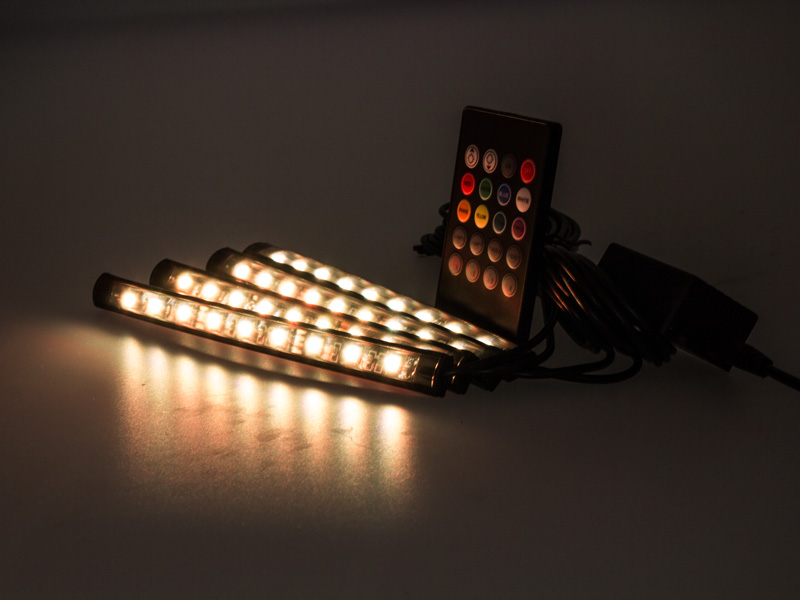 RGB LED Fußraumbeleuchtung 4 Leisten mit Fernbedienung und Musik