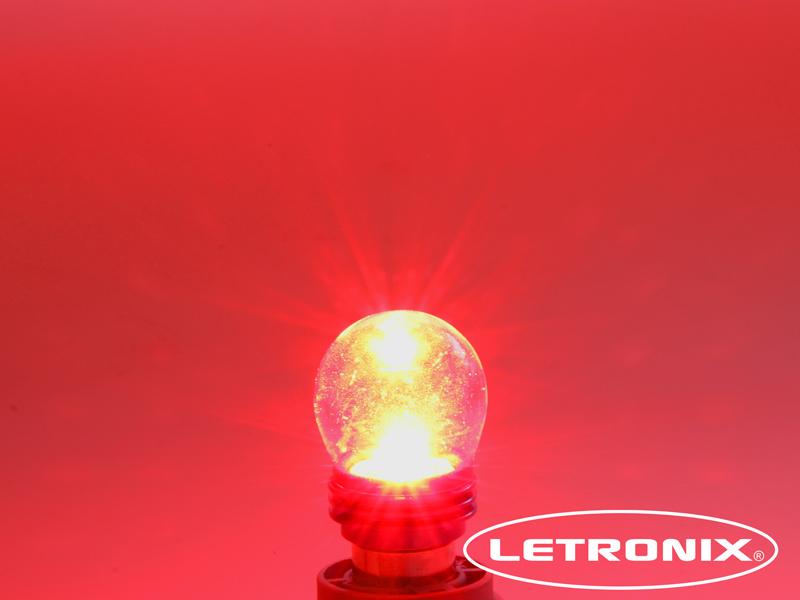 9 Watt LED Leuchtmittel mit Glaskörper 3156 P27W Sockel