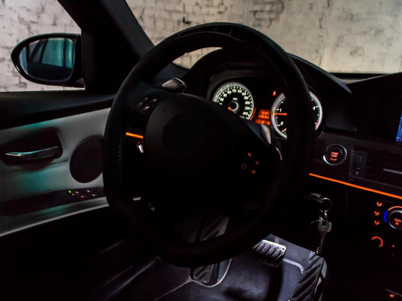 LETRONIX LED Ambientebeleuchtung für Armaturenbrett Orange für BMW