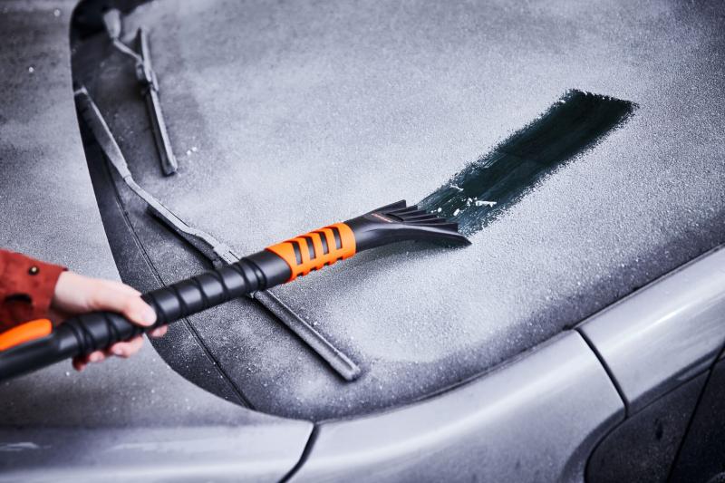 OSRAM SNOW BRUSH 010 Schneebürste Eiskratzer Schaufel Fensterreiniger - OSB010